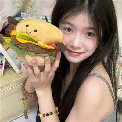 我们都是宇宙人 在线观看封面